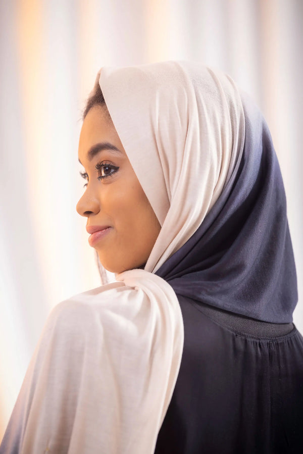 Gradient - Off-White / Black