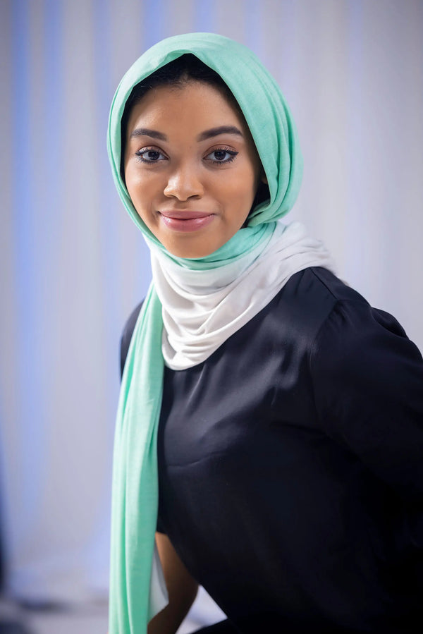 Gradient - Aqua / White